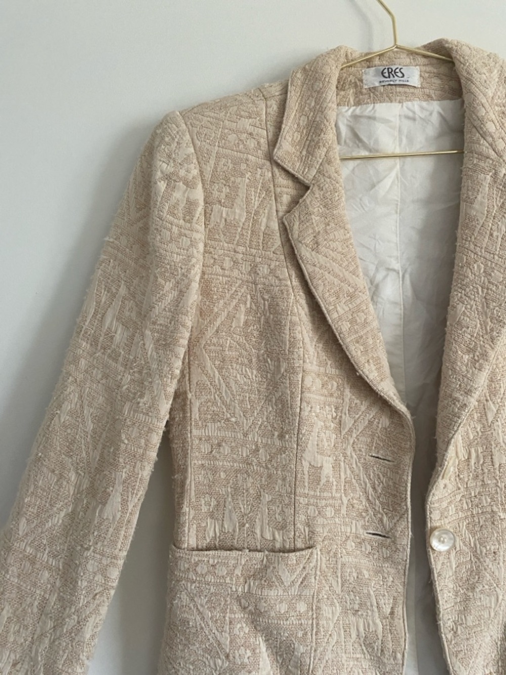 ERES Beverly Hills | Silk Jacquard Blazer | Neutral Slub Texture - Picture 6 of 8